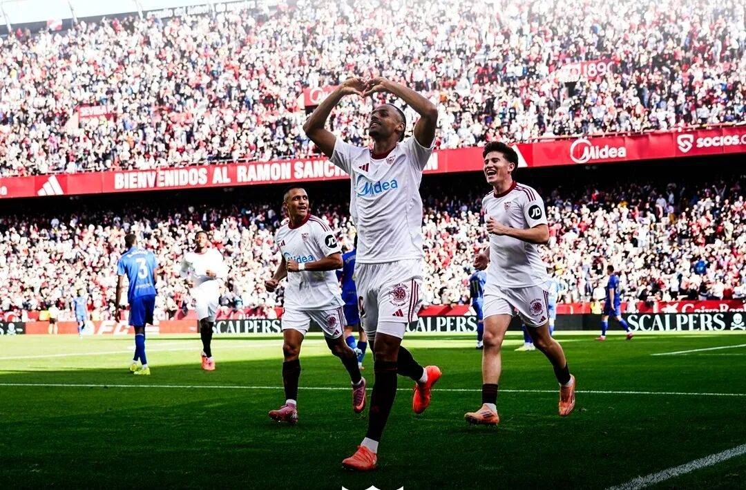 西甲黑马埃尔切主场强势无解？